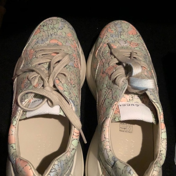 🌈🌈🌈GUCCI x LIBERTY floral sneakers. Size 37 - Picture 6 of 7